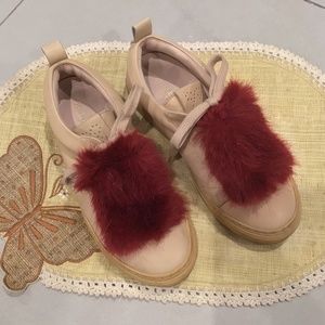 Josefinas pink sneakers with fur attachments